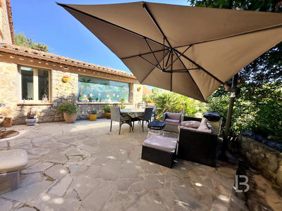 Maison - 192 m² - 8 pièces