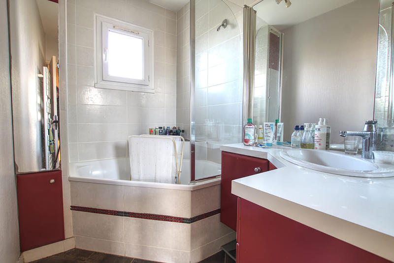 Maison - 131 m² - 7 pièces