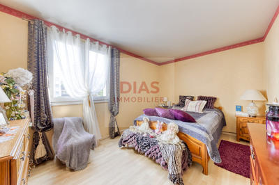 Appartement - 79 m² - 1 pièce