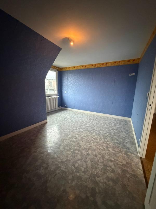 Maison de ville - 255 m² - 9 pièces