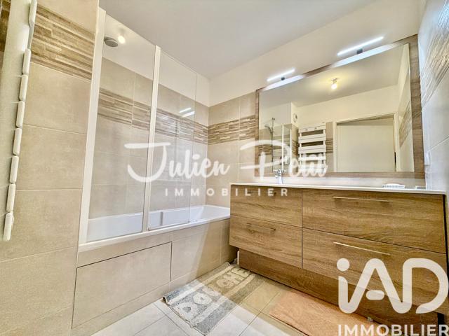 Appartement - 63 m² - 3 pièces