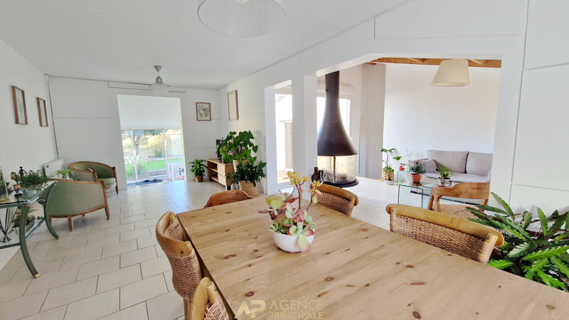 Maison - 150 m² - 6 pièces