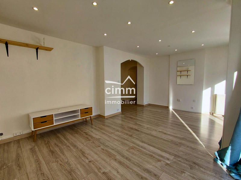 Appartement - 76 m² - 4 pièces