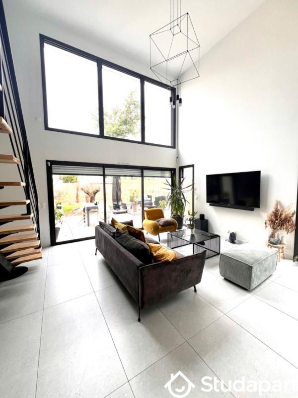 Chambre - 13 m² - 1 pièce