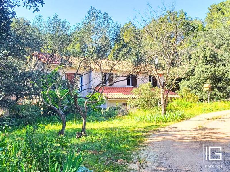 Maison - 102 m² - 4 pièces