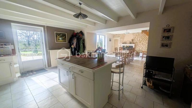 Maison en pierre - 110 m² - 6 pièces