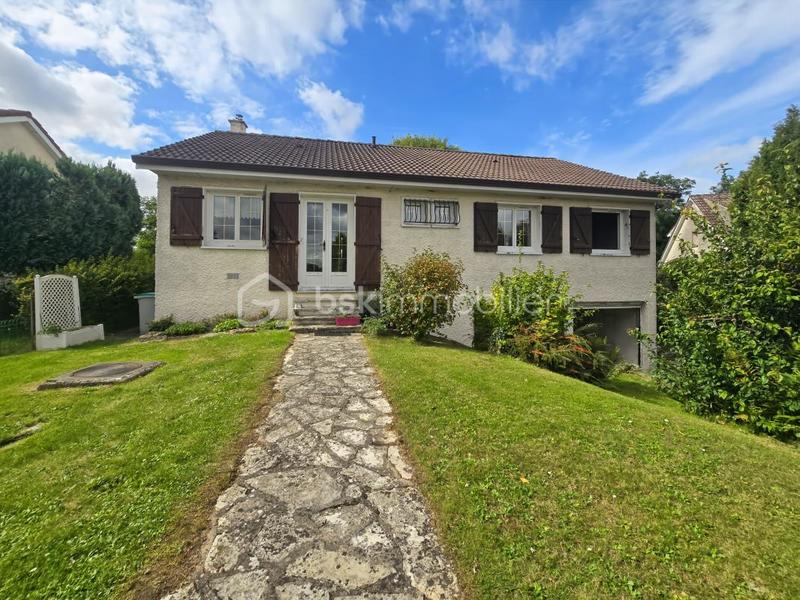 Maison - 95 m² - 6 pièces