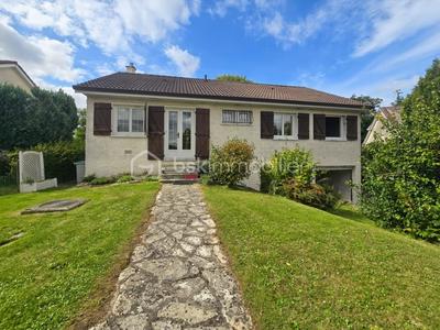 Maison - 95 m² - 6 pièces