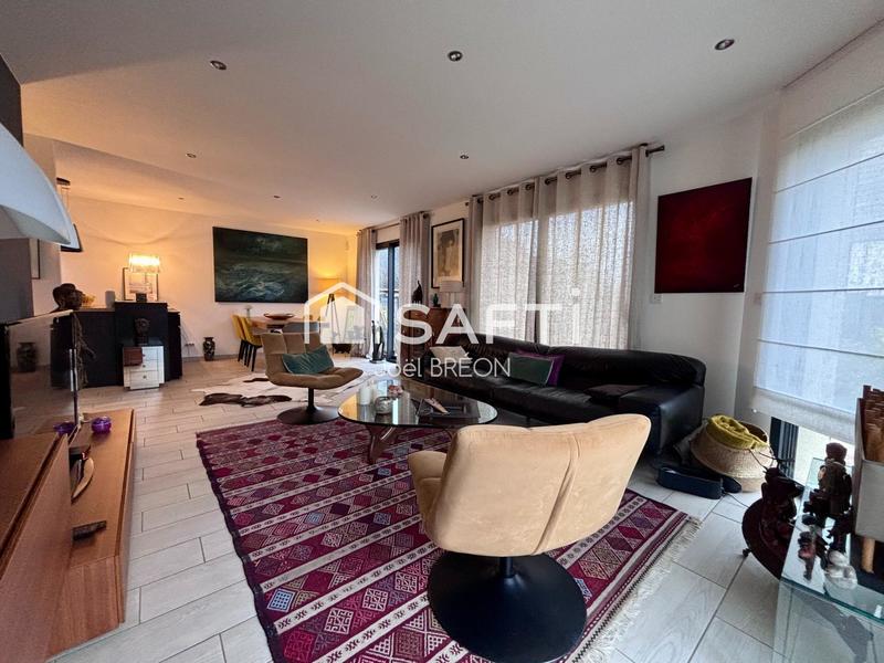 Maison - 120 m² - 6 pièces