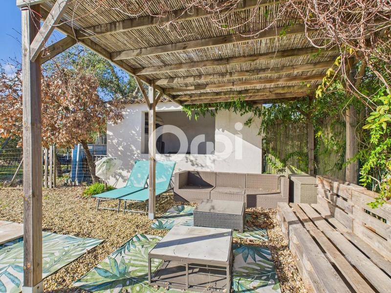 Villa - 250 m² - 6 pièces