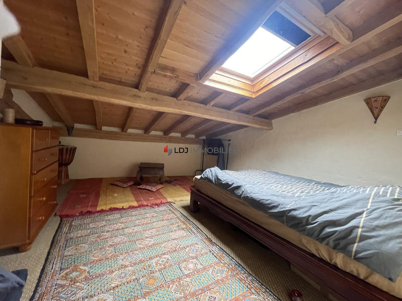 Mas - 90 m² - 9 pièces