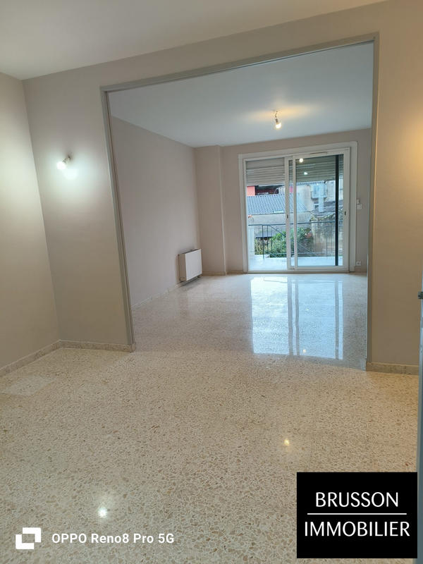 Appartement - 81 m² - 3 pièces