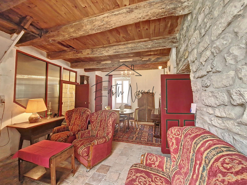 Maison de village - 125 m² - 5 pièces