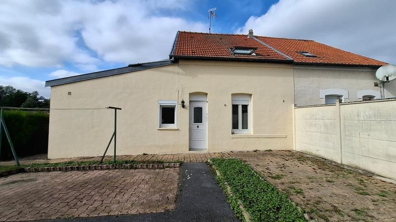 Maison - 90 m² - 4 pièces
