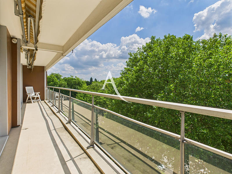 Appartement - 161 m² - 5 pièces