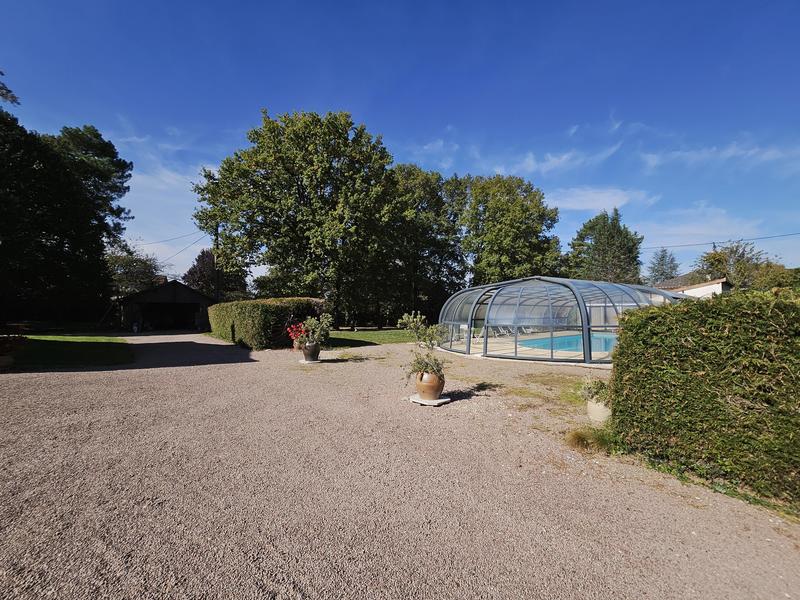 Maison ancienne - 285 m² - 8 pièces