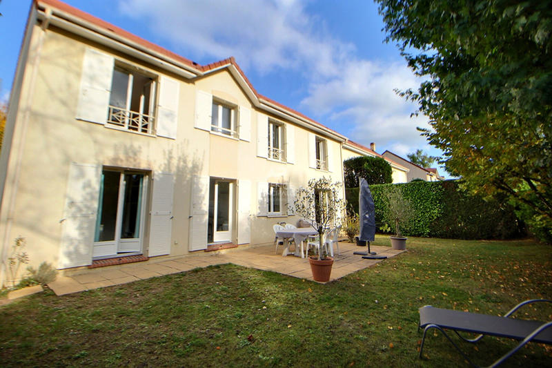Villa - 180 m² - 7 pièces