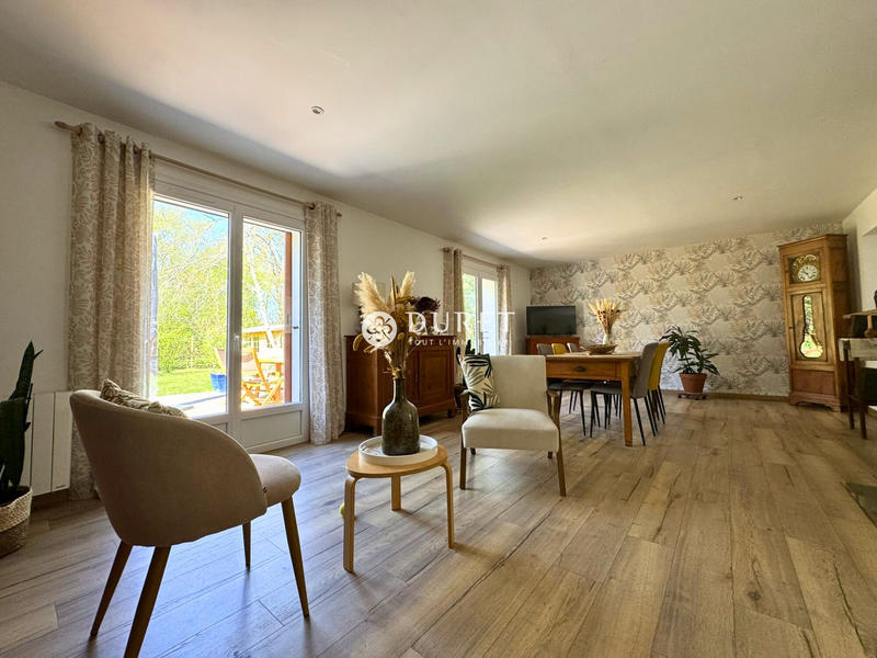 Maison - 179 m² - 5 pièces
