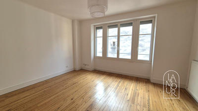 Appartement - 109 m² - 4 pièces