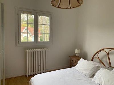 Villa - 180 m² - 6 pièces