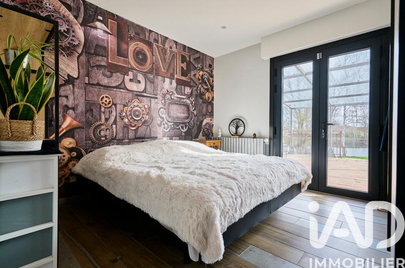 Maison - 180 m² - 7 pièces