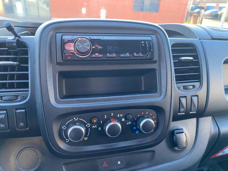 Renault Trafic Grand Confort L1h1 1000 2.0dci 145 Edc Boite Automatique 15825ht /Bluetooth/Regulateur/Clim