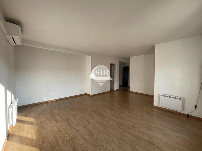 Appartement - 75 m² - 3 pièces