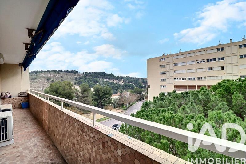 Appartement - 85 m² - 5 pièces