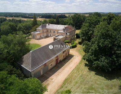 Château - 721 m² - 20 pièces