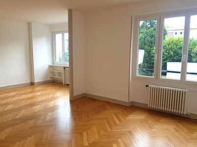 Appartement - 100 m² - 5 pièces
