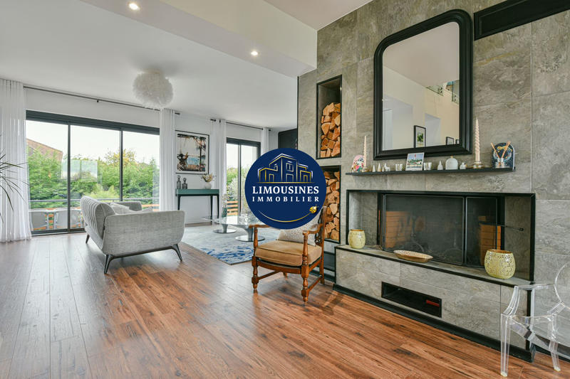 Villa - 322 m² - 11 pièces