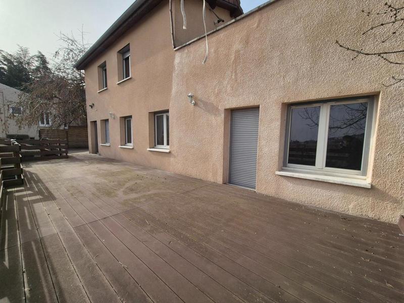 Maison traditionnelle - 100 m² - 5 pièces
