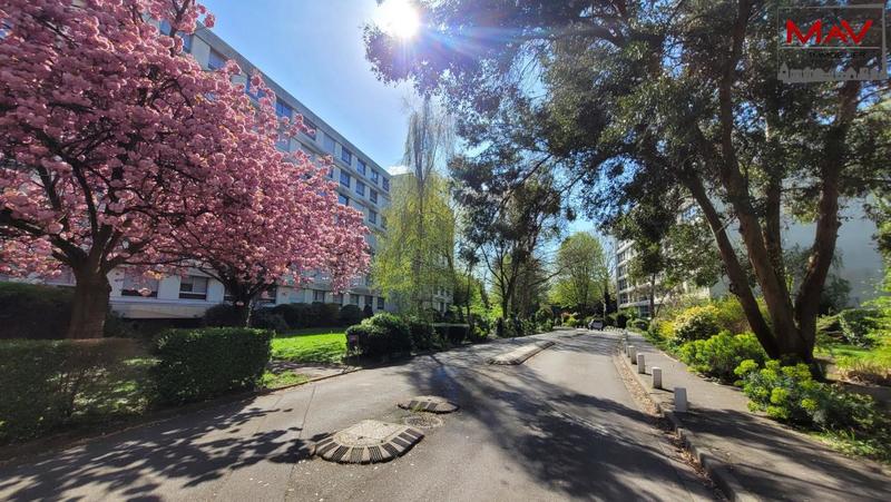 Studio - 14 m² - 1 pièce