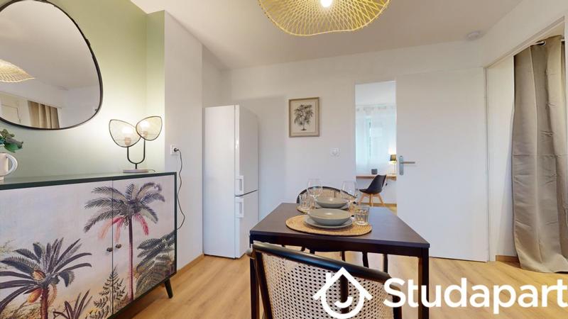 Chambre - 11 m² - 1 pièce