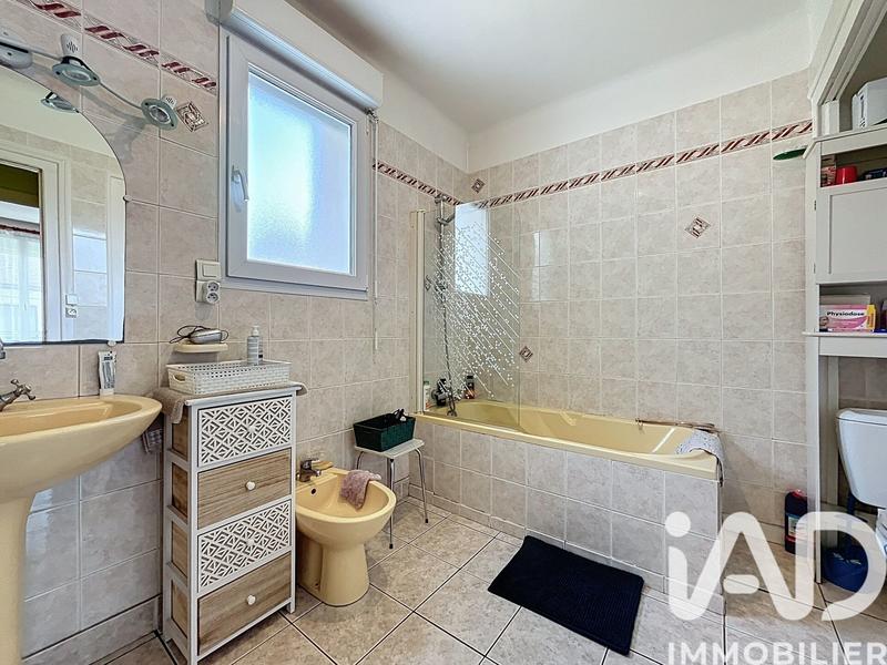 Maison - 93 m² - 5 pièces