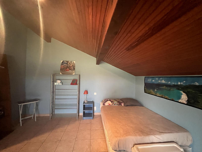 Maison - 265 m² - 10 pièces