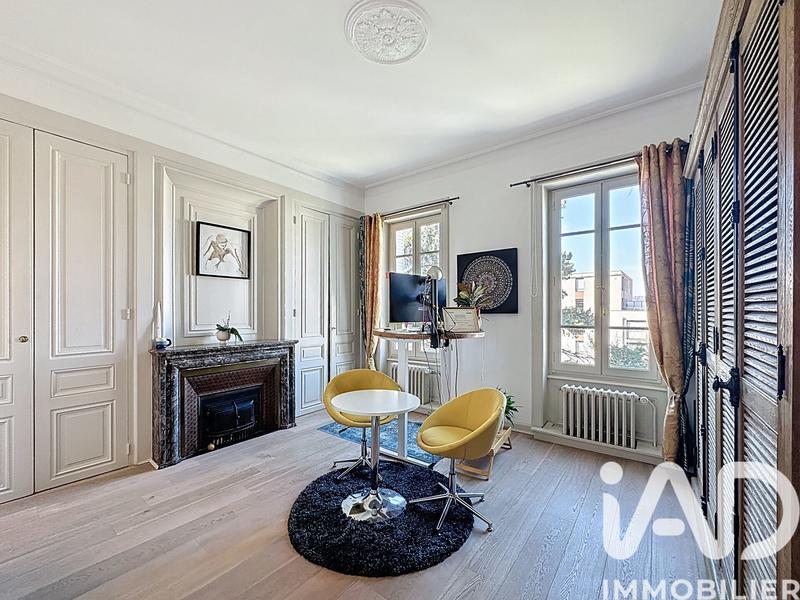 Appartement - 110 m² - 5 pièces