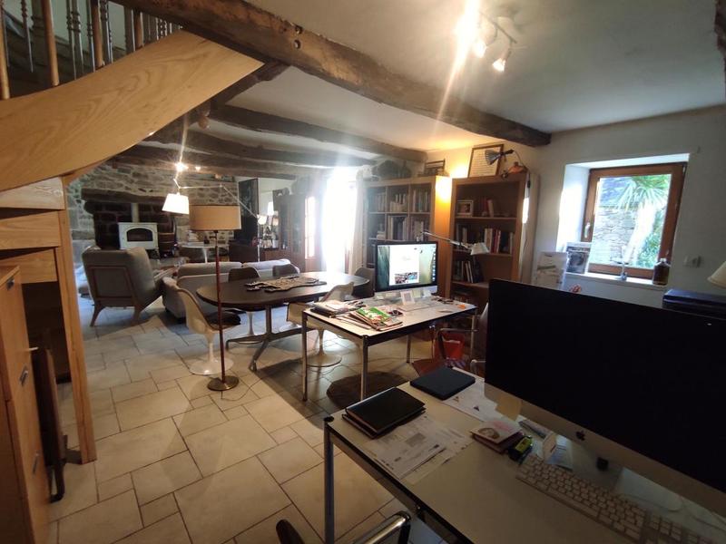 Maison - 300 m² - 10 pièces