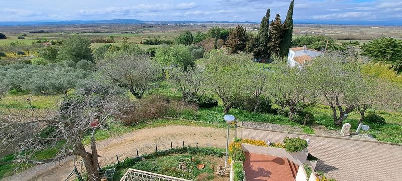 Propriété - 250 m² - 8 pièces