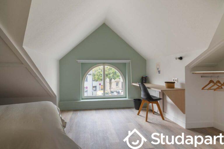 Chambre - 13 m² - 1 pièce