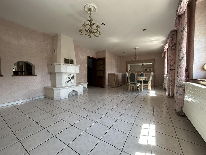 Maison - 227 m² - 6 pièces