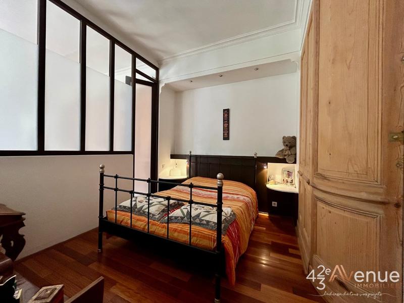 Appartement - 176 m² - 6 pièces