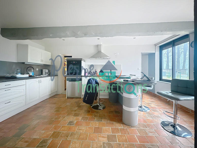 Maison - 235 m² - 7 pièces