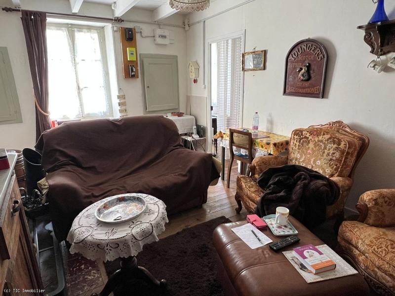 Maison en pierre - 56 m² - 2 pièces