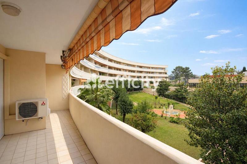 Appartement - 75 m² - 3 pièces