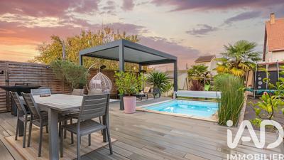 Maison - 135 m² - 7 pièces