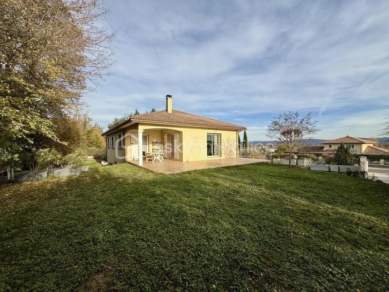 Maison - 143 m² - 6 pièces