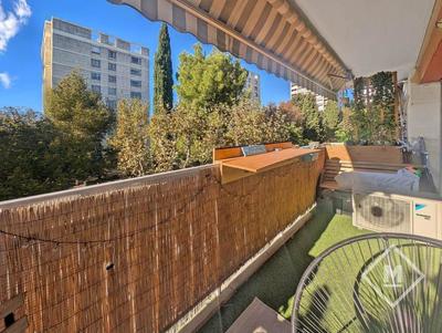 Appartement - 81 m² - 4 pièces