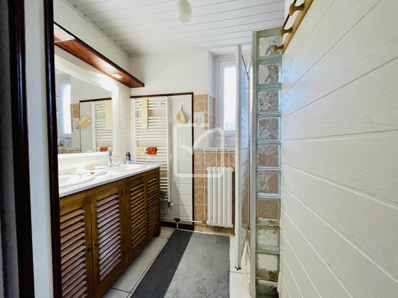 Maison - 152 m² - 7 pièces