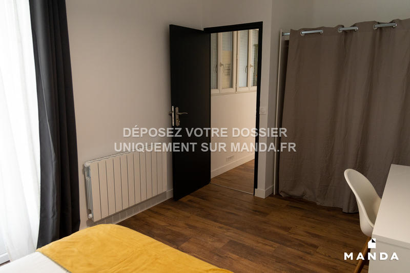 Chambre - 23 m² - 9 pièces